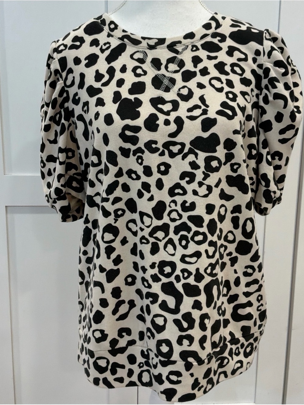 Who What Wear Animal Print Puff Sleeve Top Womens Size L Crew Neck Knit